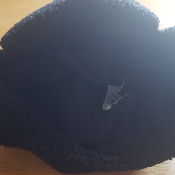 Hat - Picture 5 of 6